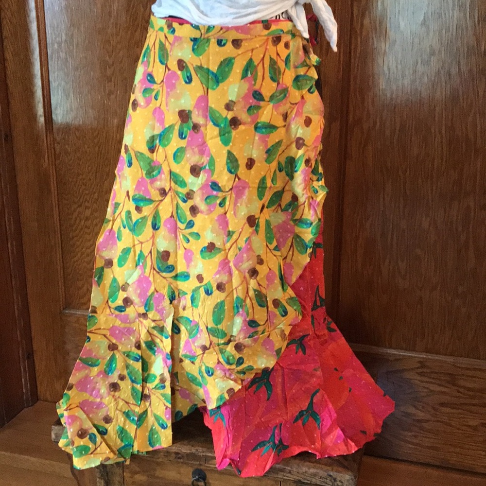 Farm Rio Garden Mix Wrap Skirt Floral Sizes L NWT - Picture 6 of 12